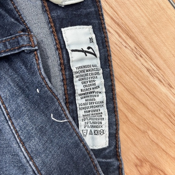 Indigo Rein Dark Wash Jeans with Rolled Hems Size 7 - Picture 6 of 8